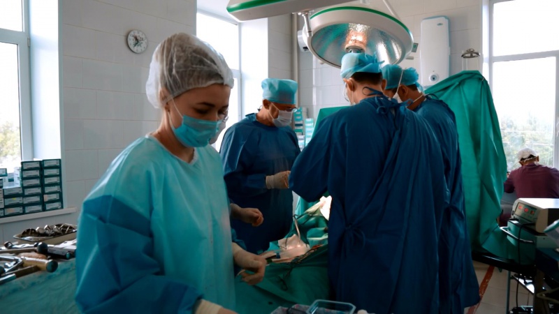 Оренбургские травматологи расширяют спектр высокотехнологичной медицинской помощи